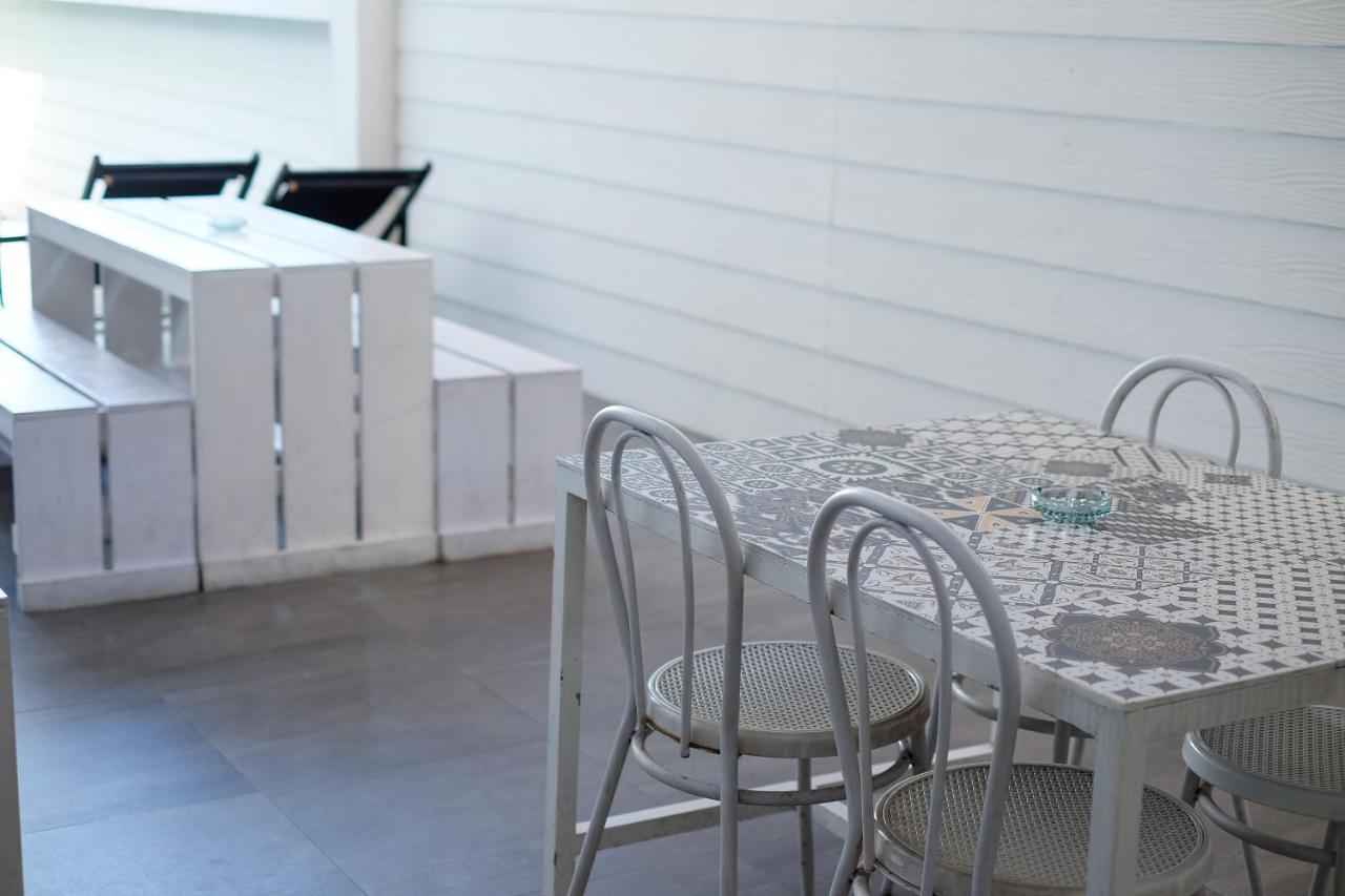 Dip & Doze Living Pansiyon Canggu Dış mekan fotoğraf