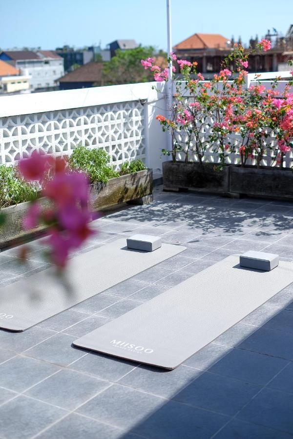 Dip & Doze Living Pansiyon Canggu Dış mekan fotoğraf