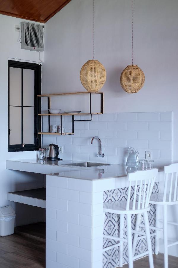 Dip & Doze Living Pansiyon Canggu Dış mekan fotoğraf