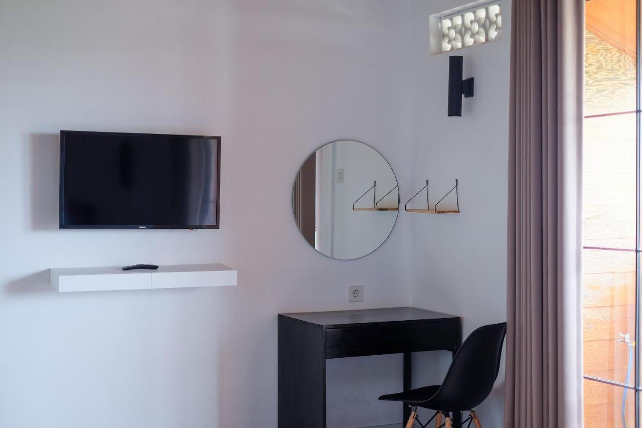 Dip & Doze Living Pansiyon Canggu Dış mekan fotoğraf