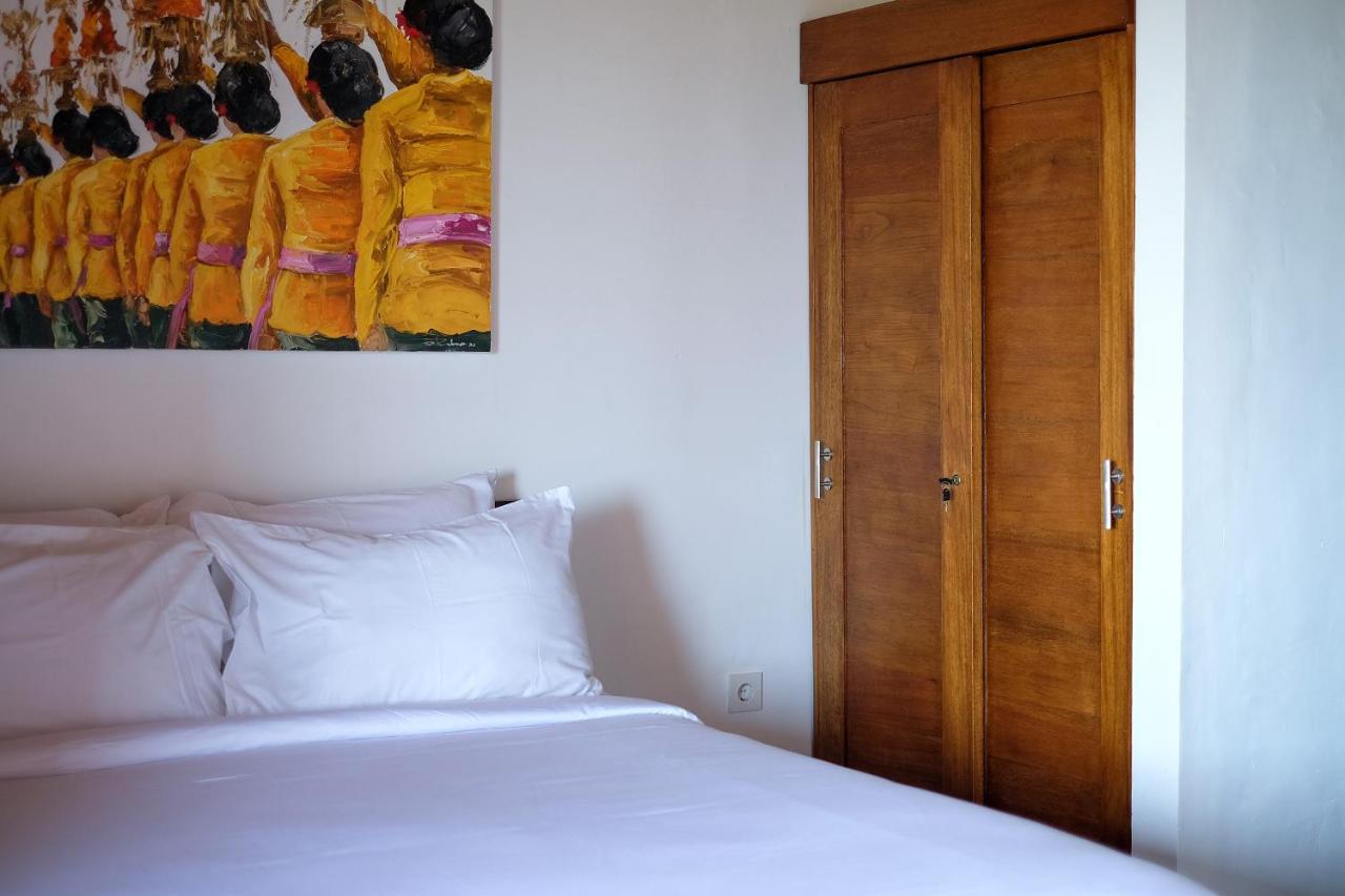 Dip & Doze Living Pansiyon Canggu Dış mekan fotoğraf